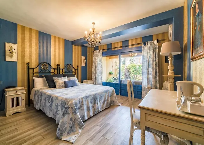 Family Al- Ana Marbella Hotell 3*