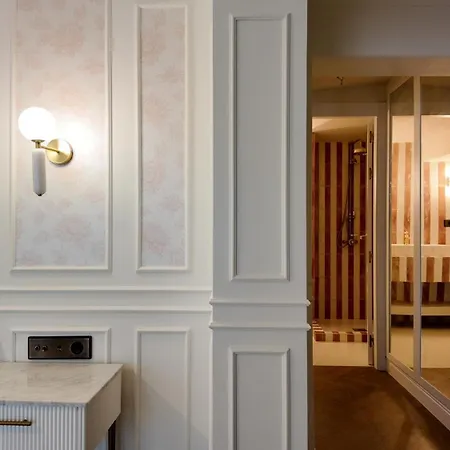 Bv House - Membersclub - Adult Only 3*