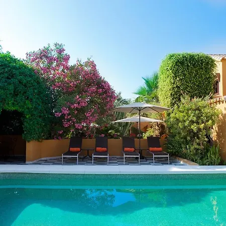 Family Hotel Al- Ana Marbella Otel 3*