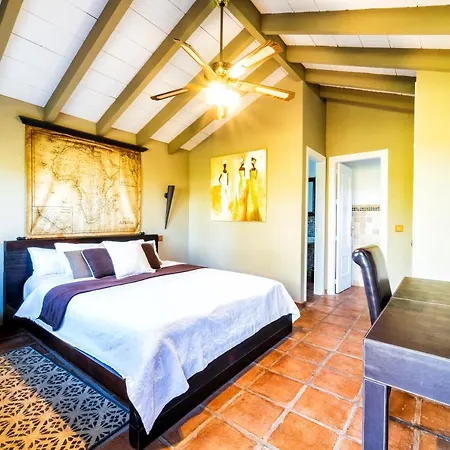Bv House - Membersclub - Adult Only 3*