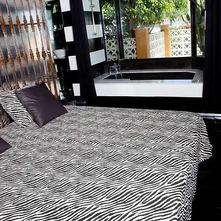 Family Al- Ana Marbella Estepona